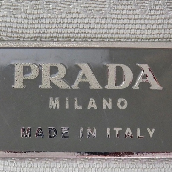 🦄 Authentic PRADA Pink Nylon and Gold Leather Backpack Bag Purse - Picture 8 of 12